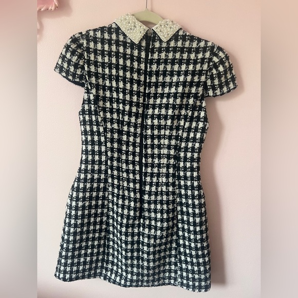 Alice + Olivia Black and White Sheath Mini Dress with Peter Pan Collar - Picture 4 of 5